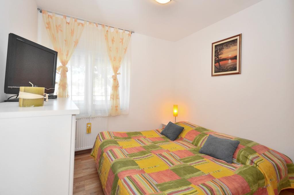 Apartments Vukasovic Mimice Szoba fotó